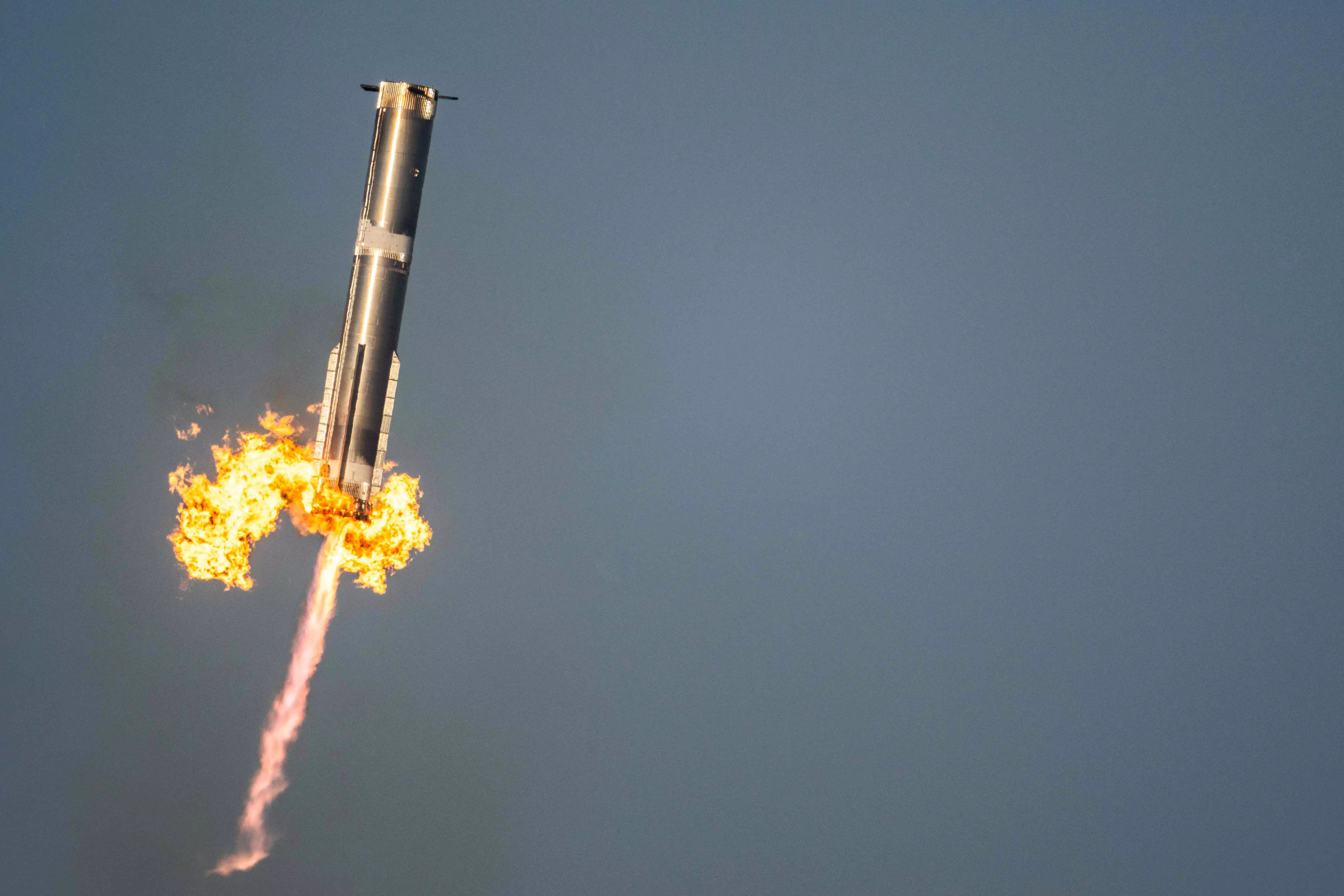 SpaceX's latest Starship test flight ends with another explosion