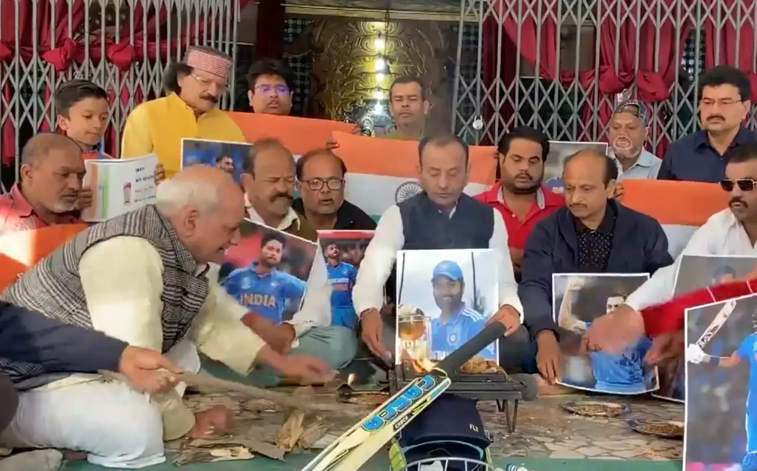 Fans in Varanasi pray for India's win in Champions Trophy final