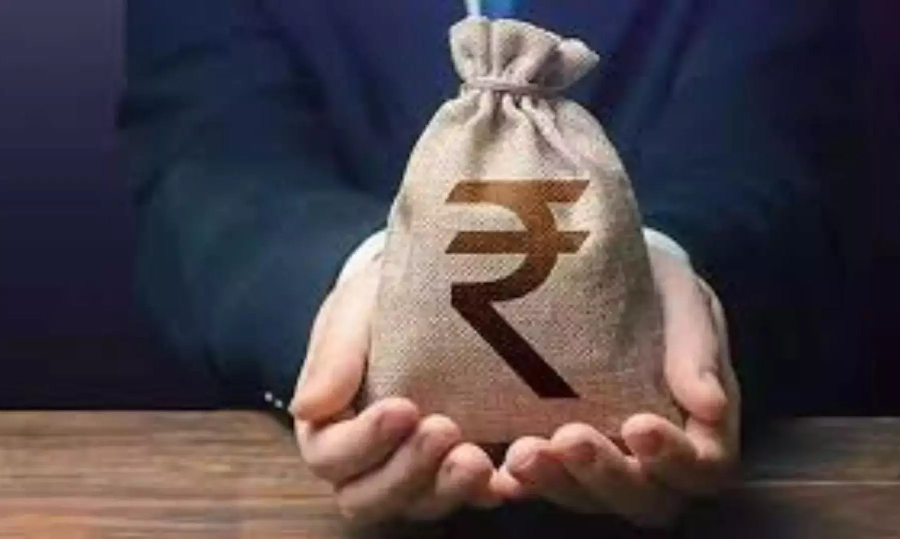 Rupee Falls 41 Paise Against USD, Worst Single Day Drop in a Month