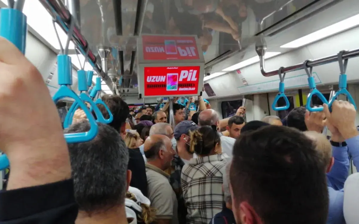 Public transport fares go up by 35% in Istanbul