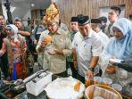 MenEkraf Cicipi Kuliner Aceh, Minta Gubernur dan Bupati Terpilih Bentuk Dinas Ekonomi Kreatif