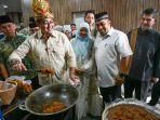 Menteri Ekonomi Kreatif, Riefky Harsya Jajal Aneka Produk UMKM dan Kuliner di Dekranasda Aceh Besar