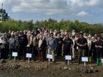 LSM Ruang Lingkup, UBBG, dan Â ISNU Aceh dan DPRK Banda Aceh Tanam Mangrove di MPL