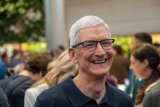 Apple's Cook joins CEO summit with Chinese Premier on trade