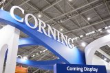 Corning targets 25% net margin in display tech for 2025 on glass price hikes