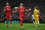 'Too good' Liverpool thrash Spurs to reach League Cup final