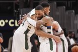 NBA: Giannis Antetokounmpo triple-double powers Bucks past Hawks