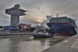 China always respects Panama's sovereignty over Panama Canal