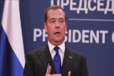 Putin should lead ‘free world’ : Medvedev