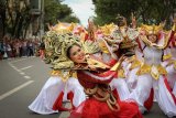 Sinulog fashion from tradition mixed with trend