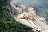 Landslide in Colombia kills 1, leaves 3 missing (+VIDEO)