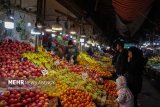 Tehran Bazaar ahead of Yalda Night