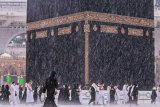 VIDEO: Rain in holy city of Makkah