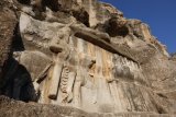 Emergency restoration of Sasanian rock relief depicting King Bahram II completed