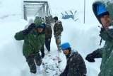 At least 4 construction workers killed in avalanche in India