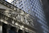 US stocks end lower, unable to extend rally