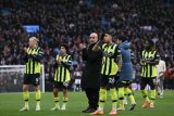 Guardiola won't quit troubled Man City