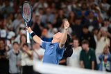 Australian Open: Nishikori rolls back the years in five-set epic