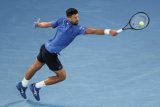 Australian Open: Djokovic braces for 'big battle' with Alcaraz