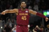 NBA: Mitchell saves best for last, Cavaliers close out Celtics