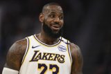 LeBron turns 40, says he could play 'another 5 or 7 years' in NBA