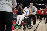 NBA: Jalen Suggs leaves game in wheelchair due to back spasms