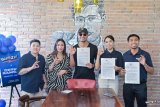 Derek Ramsay renews partnership with WinZir