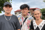 Yap introduces Pepsi Paloma’s mother, brother in defense of new movie