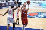 PBA: Playing sans import, Blackwater beats Phoenix to stay alive