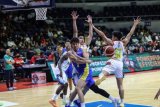 PBA: Love of the game fuels sleepless Calvin Oftana in Game 1 win