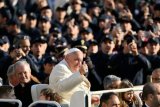 Pope Francis, whose health is improving, 'slept well' – Vatican