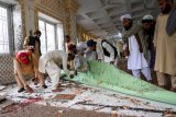 Suicide blast at Taliban religious school in Pakistan kills 4