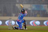 Aliss hits last-ball four to send Chittagong into BPL final