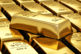 Trade war pushes gold over Rs300,000/tola