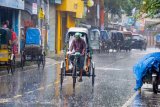 Patuakhali, Khulna brace for Cyclone Dana, prep shelters and relief measures