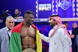 Francis Ngannou knocks out Renan Ferreira in MMA return