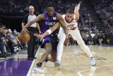 NBA: Fox surpasses 10,000 career points, helps Kings beat Blazers