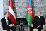 President Ilham Aliyev met with Latvian President in Davos