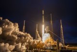 SpaceX launches 21 more Internet satellites into orbit