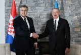 President Ilham Aliyev meets with Croatian PM Andrej Plenković in Davos (PHOTO)