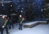 Azerbaijani FM visits monument to Great Leader Heydar Aliyev in Serbia (PHOTO)