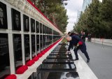 Azerbaijani State Security Service employees visit Alley of Martyrs in Baku (PHOTO)