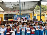 Azerbaijan embassy in Peru brings holiday joy to children