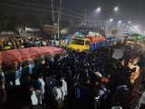 RMG workers block Dhaka-Aricha highway in Savar demanding arrears