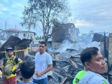 Early morning fire burns down 12 houses in Lapu-Lapu City