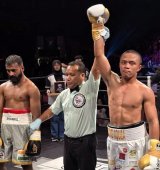 Vince Paras TKO’s Indian foe in Malaysia