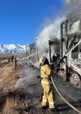 В Тонском районе сгорел автовоз, груженный машинами