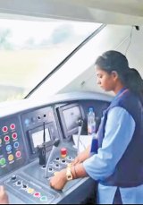 Vande Bharat’s 1st female loco pilot gets R-Day invite