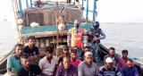 13 stranded fishers rescued from the Bay