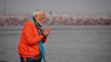 Modi takes ‘holy dip’ at grand religious gathering (VIDEO)